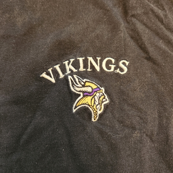 Pro Player Minnesota Vikings Long Sleeve Tee - Picture 3 of 4